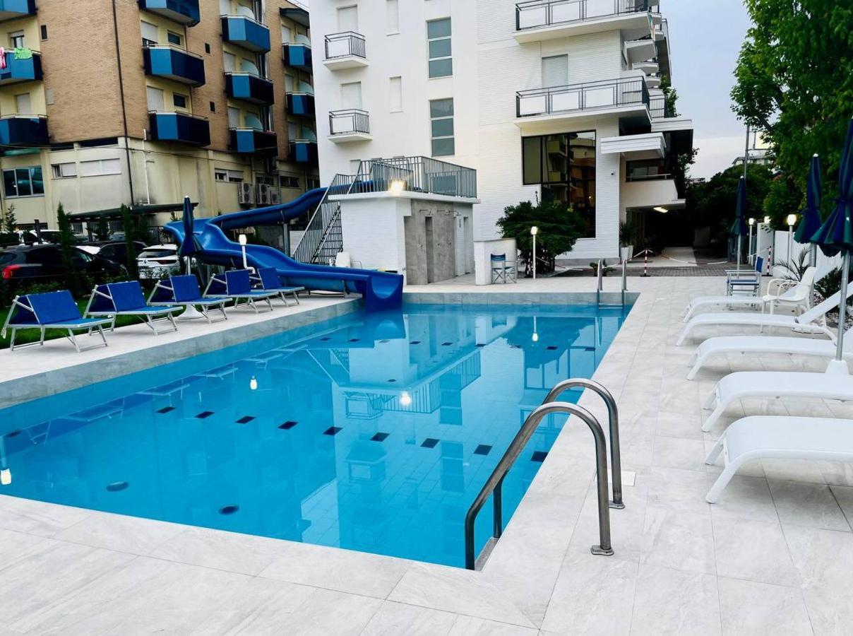 Clubhotel Residence Cesenatico Exteriér fotografie