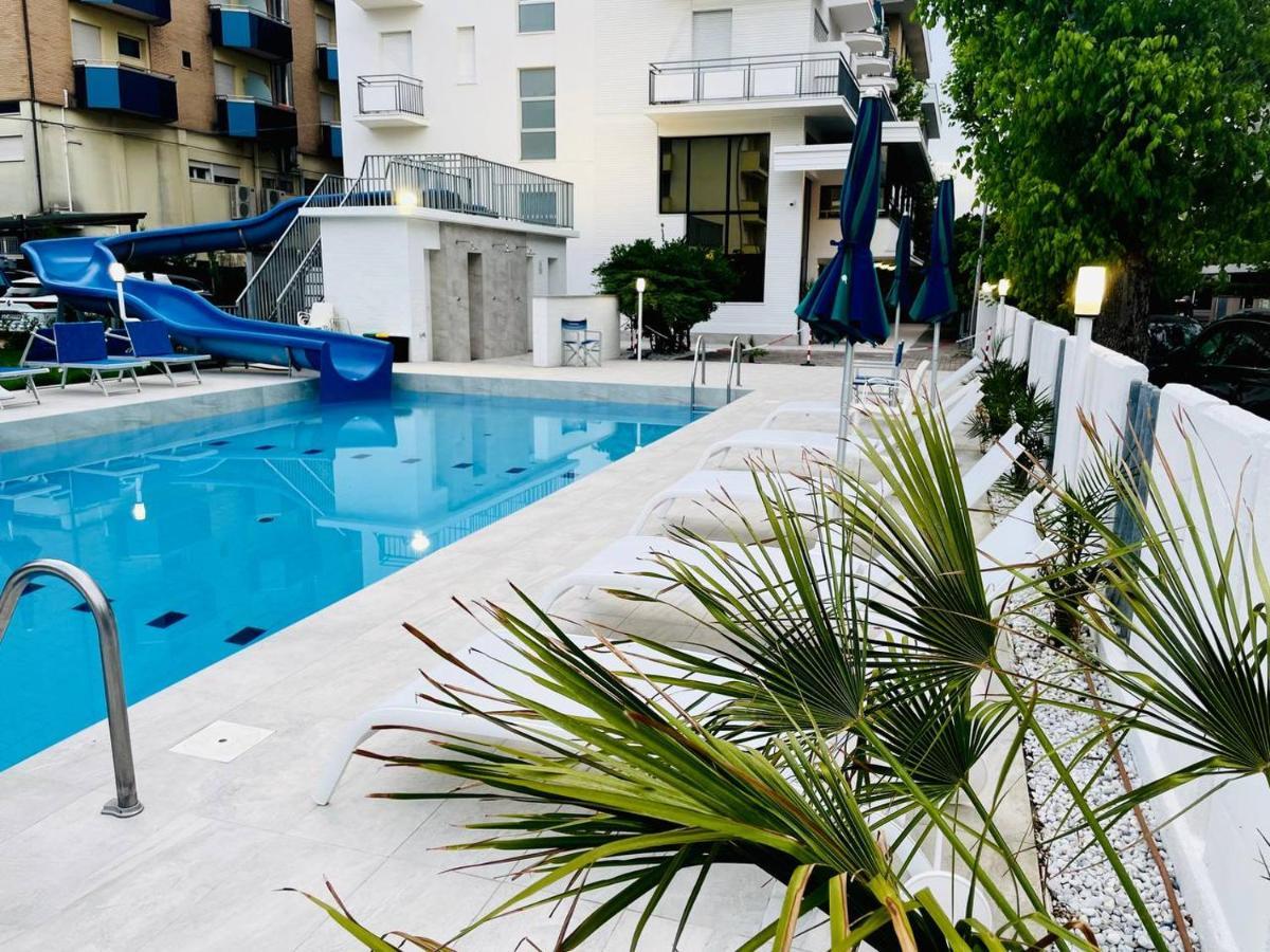 Clubhotel Residence Cesenatico Exteriér fotografie