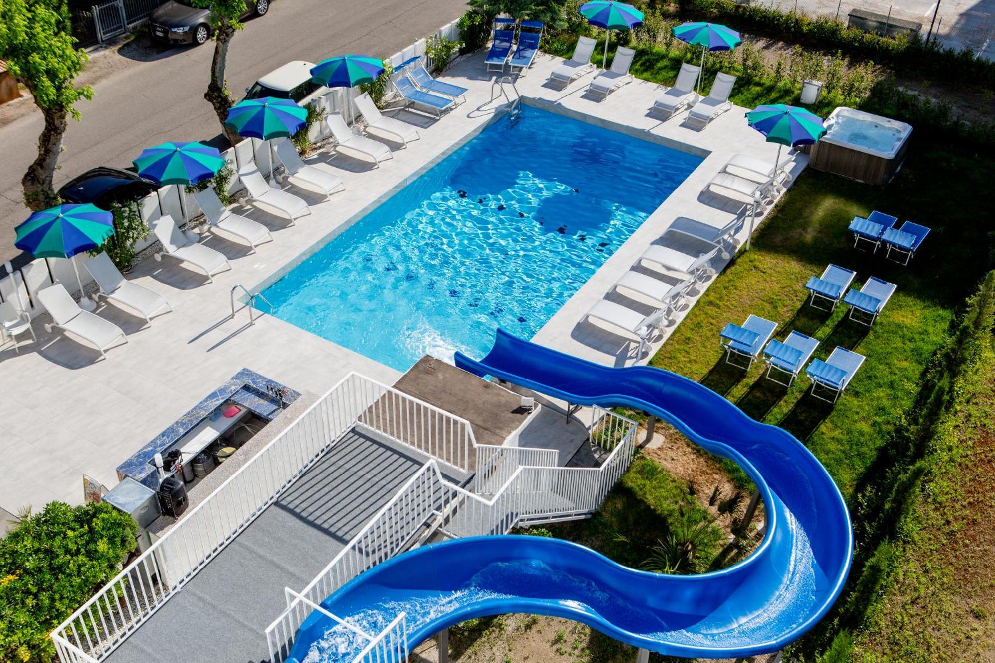 Clubhotel Residence Cesenatico Exteriér fotografie